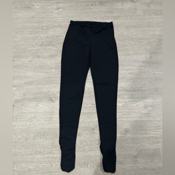 Black High Rise Footed Legging - Picture 3 of 4